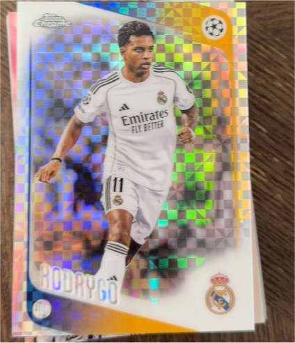 2025-26 Topps Chrome UEFA X-FRACTOR #102 Rodrygo — front