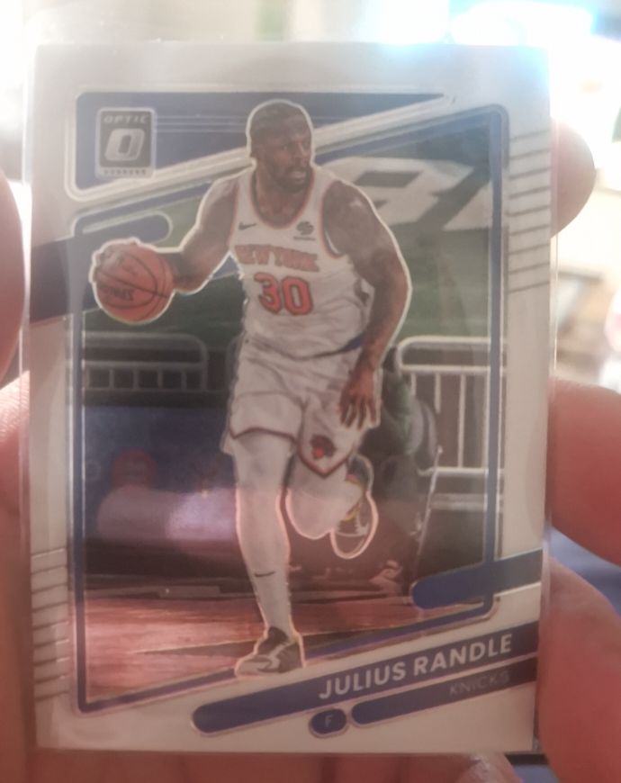 2021-22 Panini Donruss Optic #100 Julius Randle — front