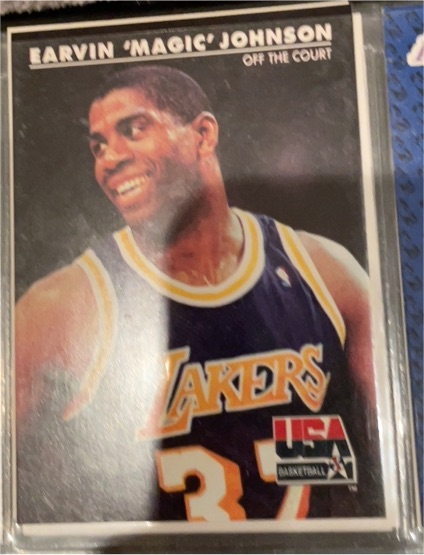 1992 SkyBox USA #32 Earvin 'Magic' Johnson — front