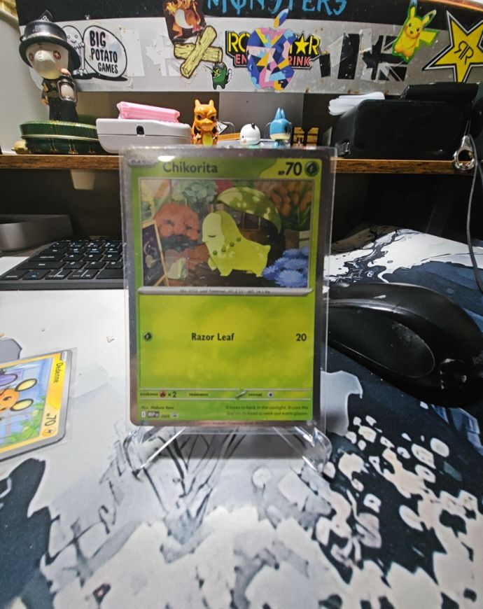Pokémon Chikorita 069 Basic Grass 70 HP Razor Leaf — front