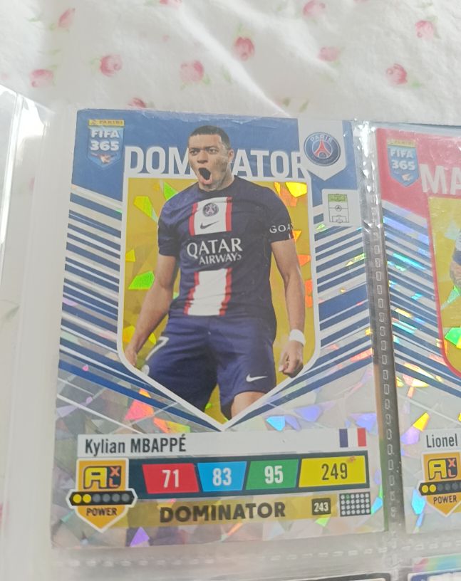2023 Panini Fifa 365 Adrenalyn XL #243 Kylian Mbappé Dominator — front