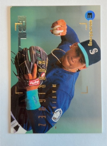 1995 SkyBox E-Motion #82 Alex Rodriguez — front