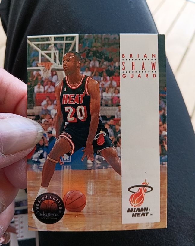1993-94 SkyBox Premium #243 Brian Shaw Miami Heat — front