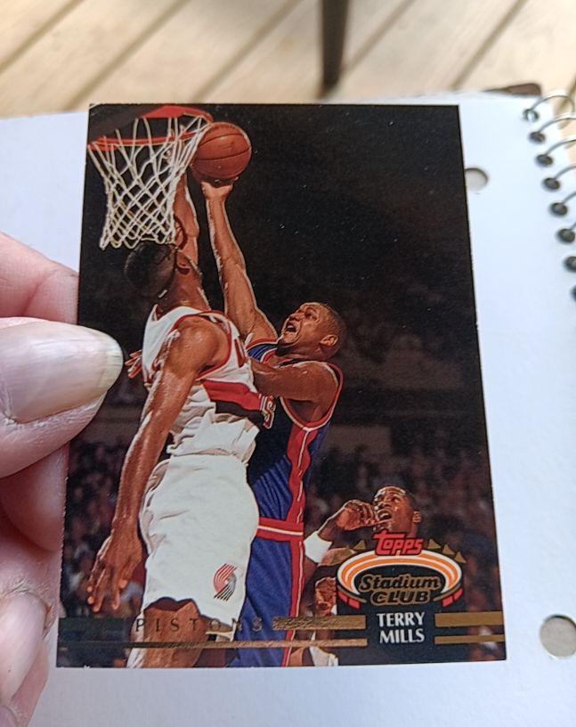 1992-93 Topps Stadium Club #235 Terry Mills — front