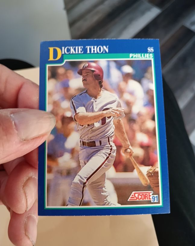 1991 Score #103 Dickie Thon Philadelphia Phillies — front