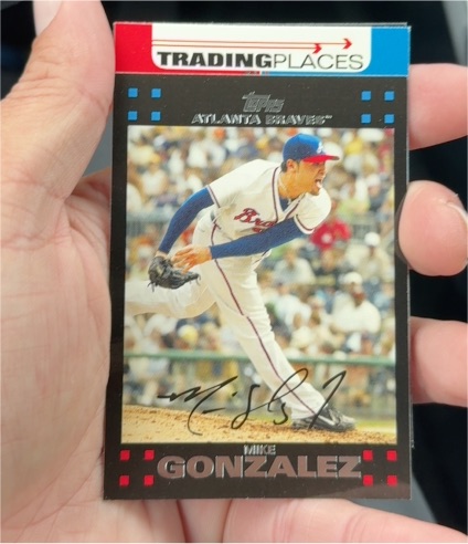 2007 Topps #563 Mike Gonzalez Atlanta Braves — front