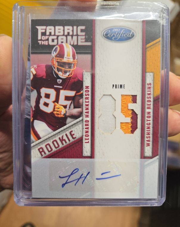 2011 Panini Certified #35 Leonard Hankerson Fabric of the Game Rookie Prime — front