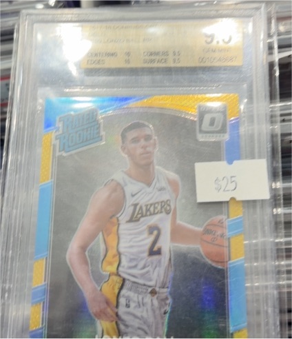 2017 Panini Donruss Optic Rated Rookie #199 Lonzo Ball — front