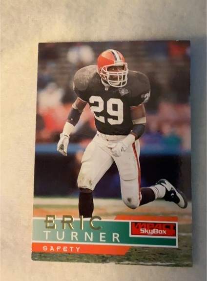1995 SkyBox Impact #33 Eric Turner — front