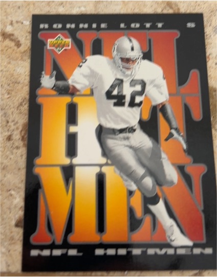 1993 Upper Deck #58 Ronnie Lott NFL Hit Men — front