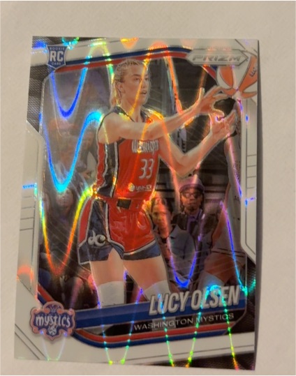 2025 Panini Prizm WNBA #104 Lucy Olsen — front