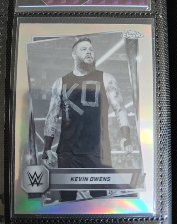 2025 Topps Chrome WWE #91 Kevin Owens — front