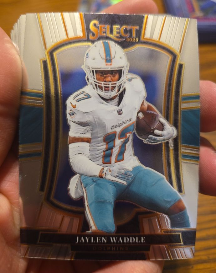 2025 Panini Select Premier Level #182 Jaylen Waddle — front