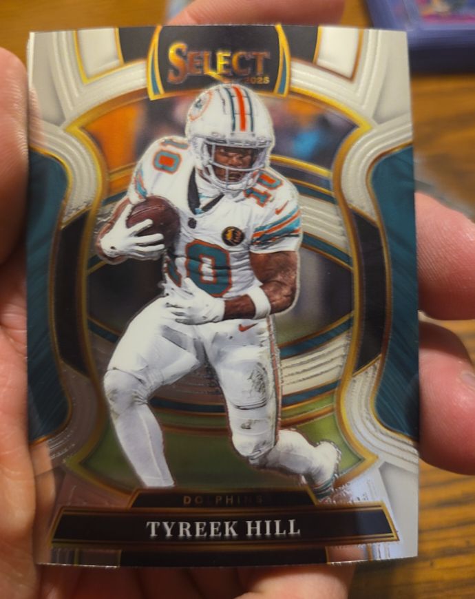 2025 Panini Select #83 Tyreek Hill — front