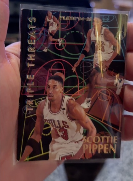 1994-95 Fleer Triple Threats #8 Scottie Pippen — front