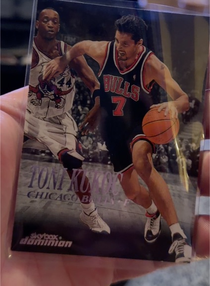 1999-00 Skybox Premium #82 Toni Kukoc — front