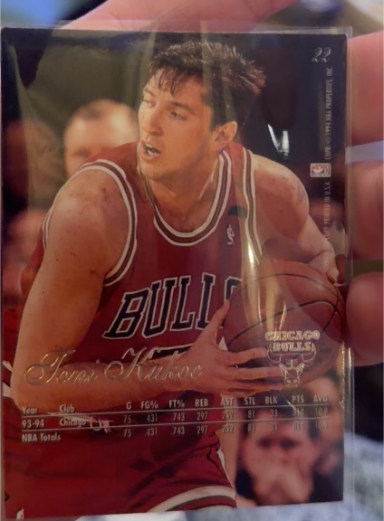 1993-94 Stadium Club #22 Toni Kukoc — front