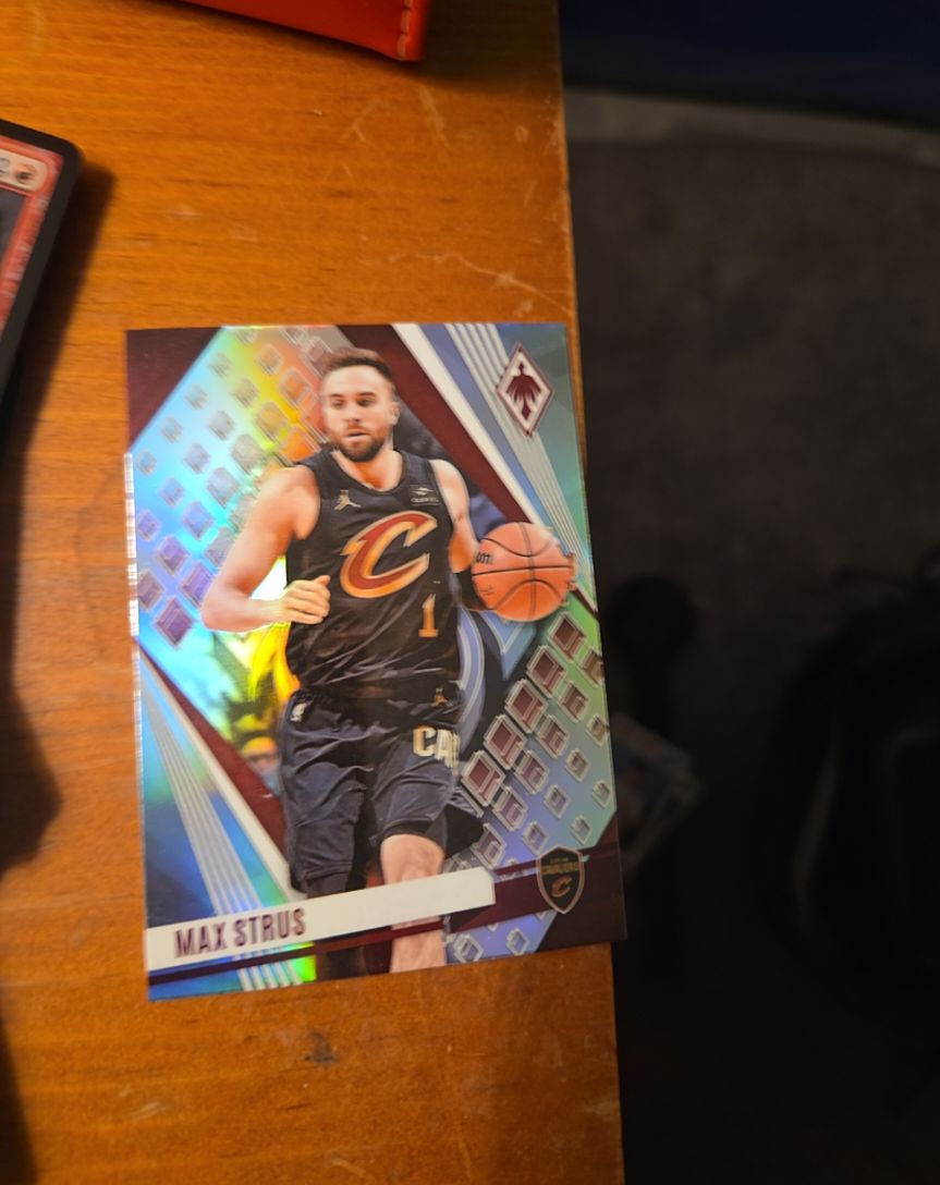 2023-24 Panini Phoenix #218 Max Strus — front