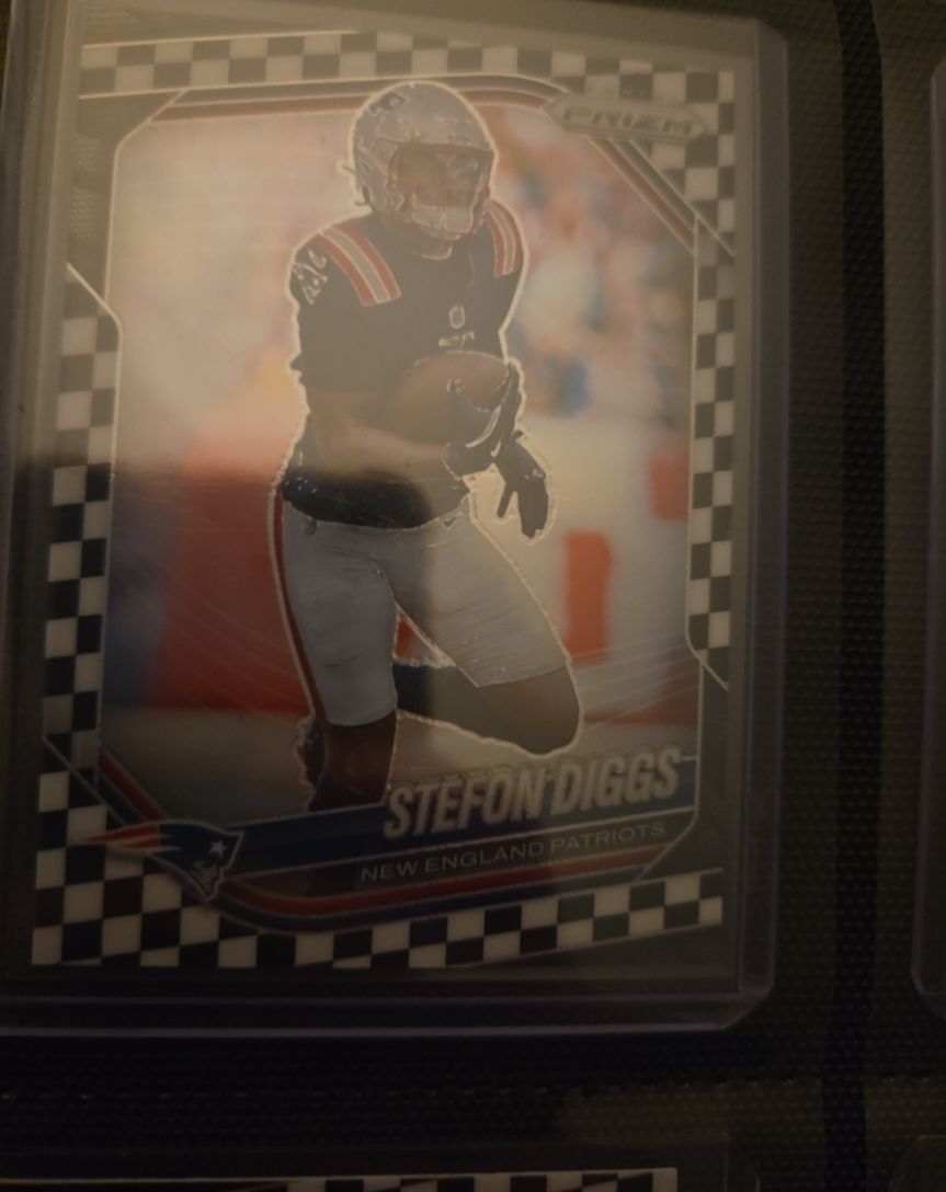 2025 Panini Prizm #182 Stefon Diggs — front