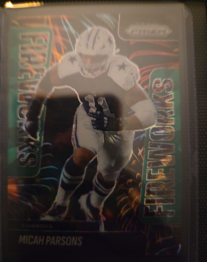 2025 Panini Prizm #18 Micah Parsons Fireworks Green Prizm — front