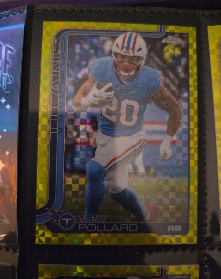 2025 Topps Chrome #290 Tony Pollard Lime Green X-Fractor — front