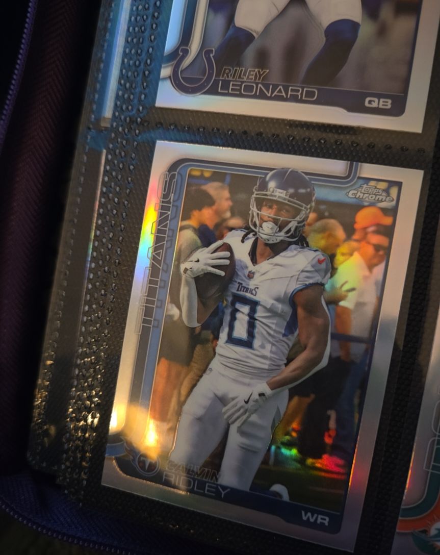 2025 Topps Chrome #318 Riley Leonard — front