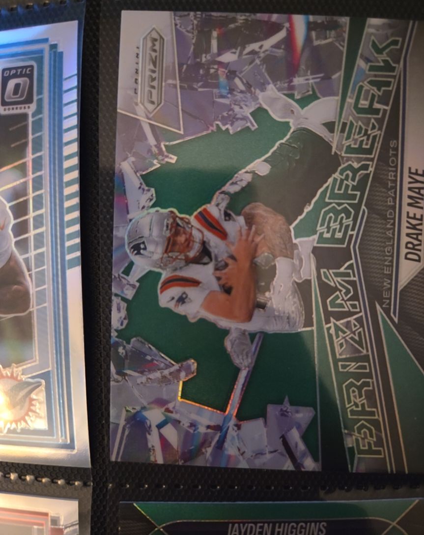 2024 Panini Prizm #Drake Maye Fractured Free Freak — front