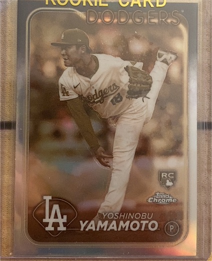 2024 Topps Chrome #18 Yoshinobu Yamamoto — front