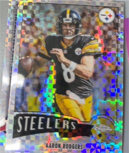 2025 Topps Chrome #1975-28 Aaron Rodgers 1975 Throwback X-Fractor Pittsburgh Steelers — front