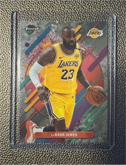 2025-26 Topps Finest #279 LeBron James — front
