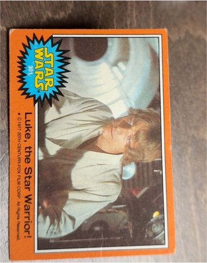 1977 Topps Star Wars #301 Luke, the Star Warrior! — front