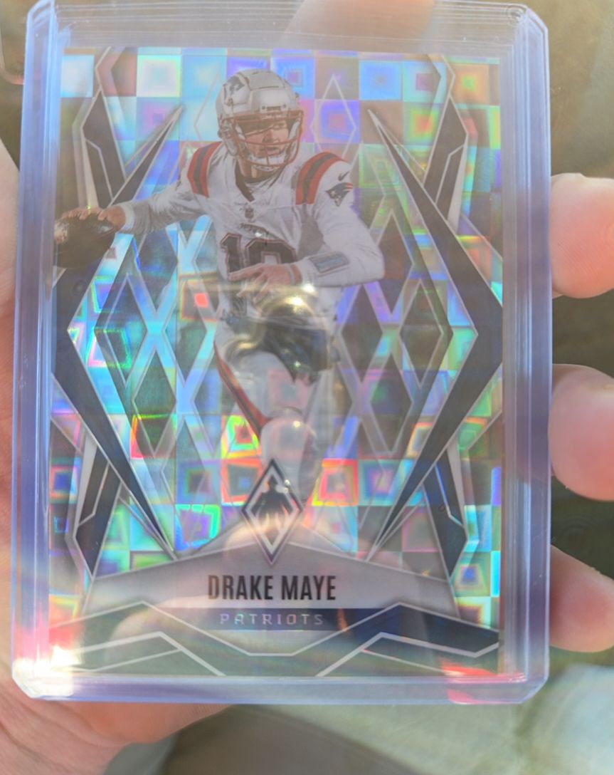 2025 Panini Phoenix #111 Drake Maye — front