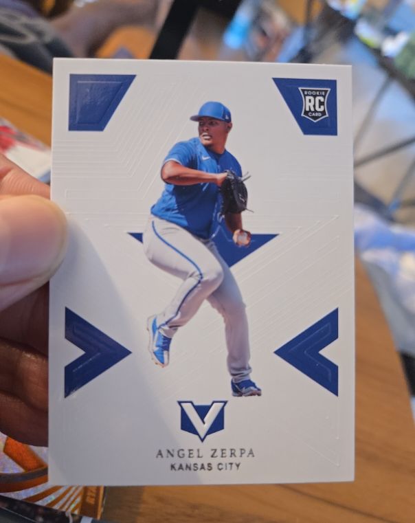 2022 Panini Chronicles Vertex #12 Angel Zerpa — front