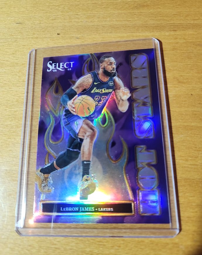 2024-25 Panini Select Hot Stars #8 LeBron James — front