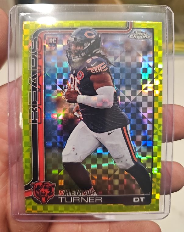 2025 Topps Chrome #303 Shemar Turner Lime Green X-Fractor — front