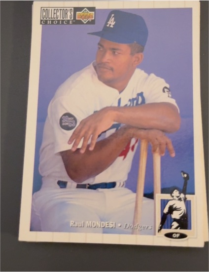 1994 Upper Deck Collector's Choice #209 Raul Mondesi — front
