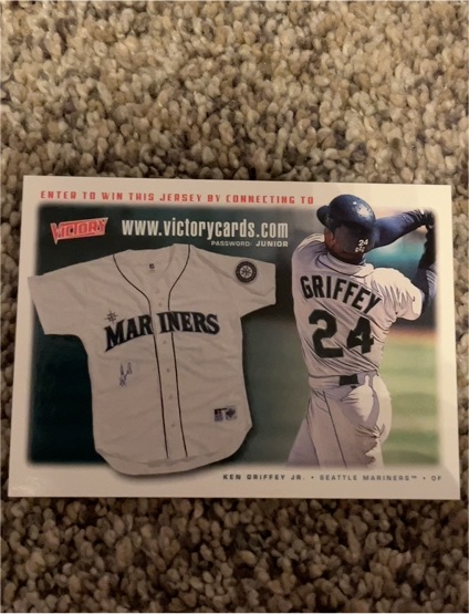 1999 Upper Deck Victory #NNO Ken Griffey Jr. — front