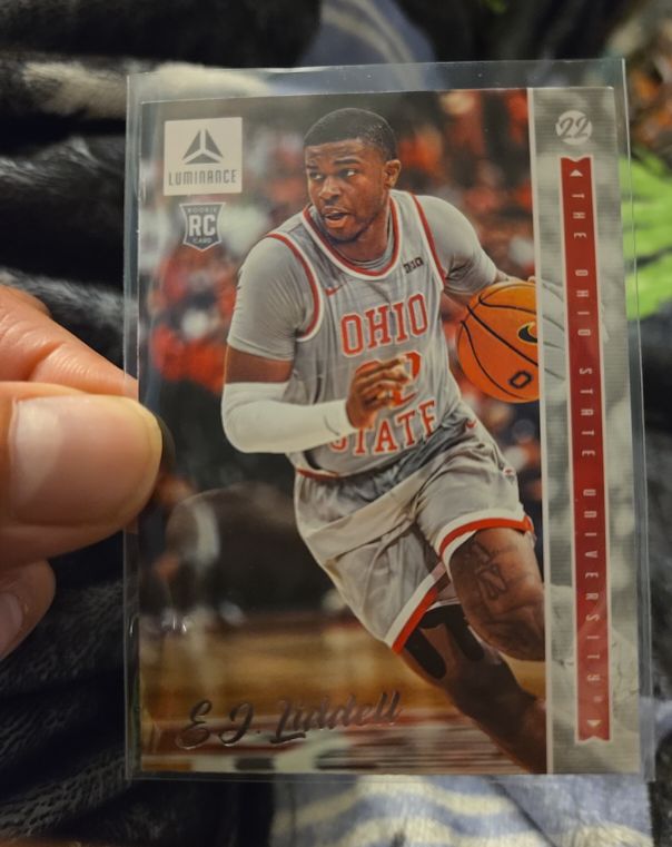 2022-23 Panini Chronicles Draft Picks Luminance #8 E.J. Liddell — front