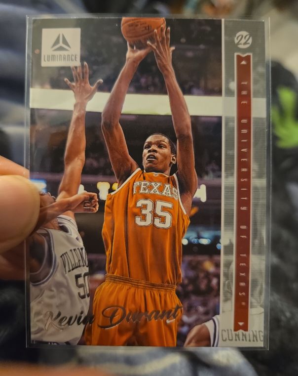 2022 Panini Chronicles Draft Picks Luminance #22 Kevin Durant — front