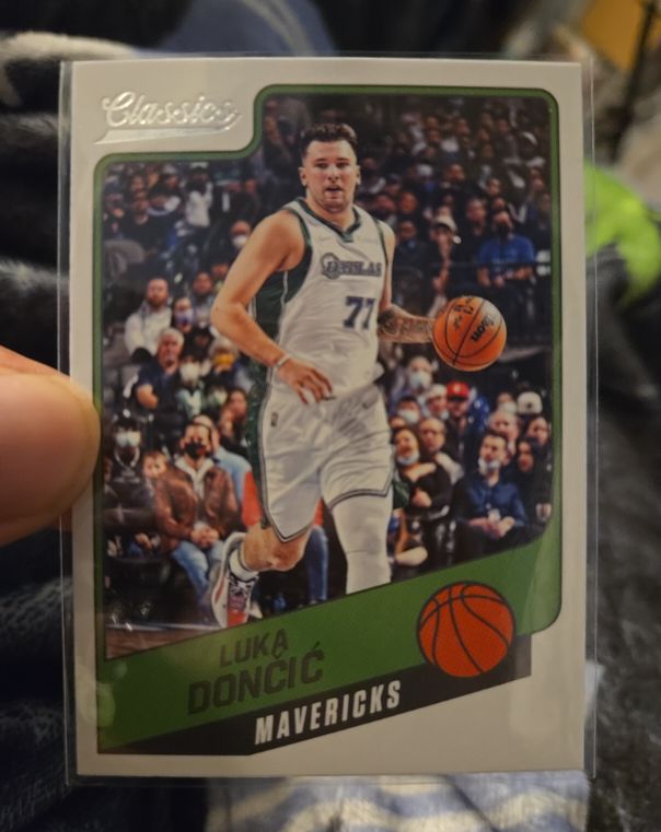 2021-22 Panini Chronicles Classics #175 Luka Doncic — front