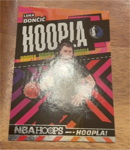 2024-25 Panini NBA Hoops #13 Luka Dončić Hoopla — front