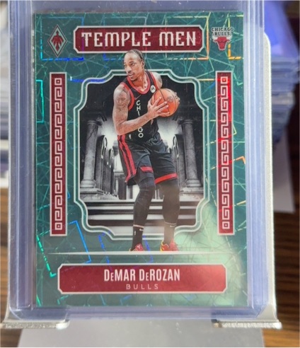 2023-24 Panini Phoenix #3 DeMar DeRozan — front