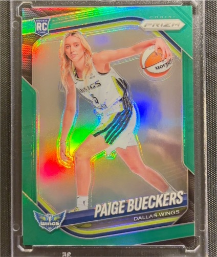 2025 Panini Prizm WNBA #147 Paige Bueckers Green Prizm Dallas Wings Rookie — front