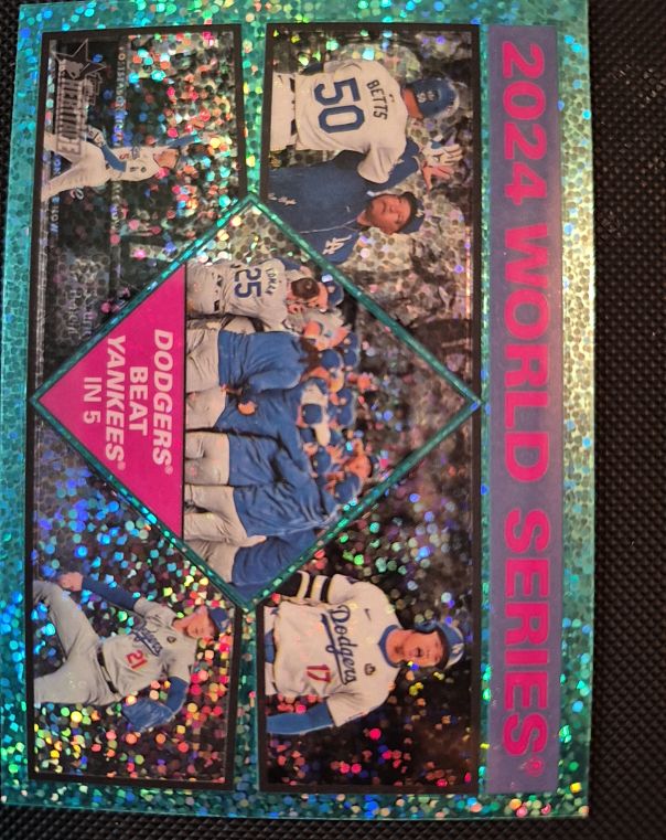 2025 Topps Heritage #462 2024 World Series Dodgers Blue Sparkle — front
