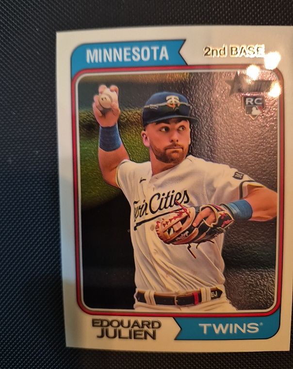 2023 Topps Heritage #589 Edouard Julien — front