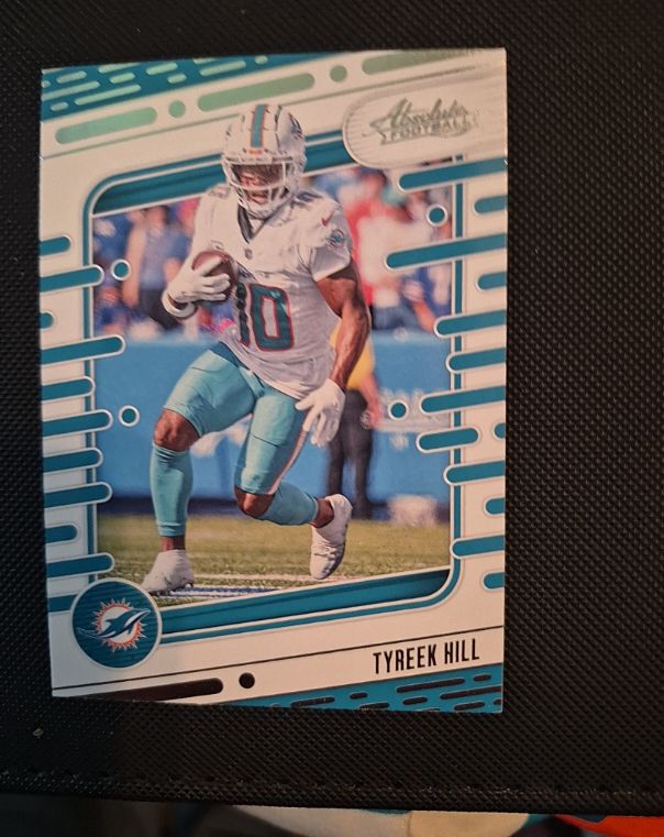 2024 Panini Absolute #65 Tyreek Hill — front