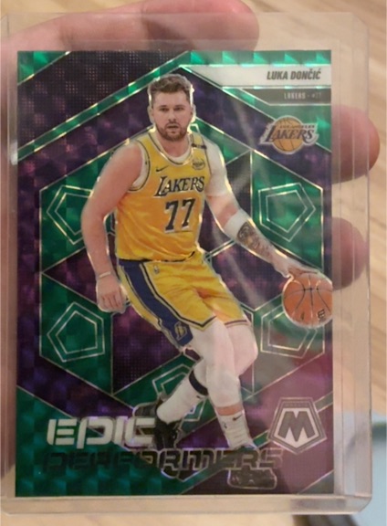 2024-25 Panini Mosaic Epic Performers #10 Luka Dončić — front