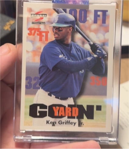 1997 Score #499 Ken Griffey Jr. Goin' Yard — front