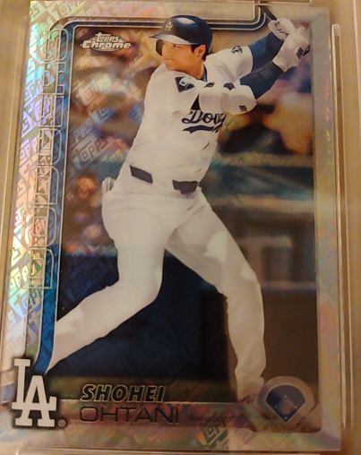 2025 Topps Chrome #1 Shohei Ohtani — front