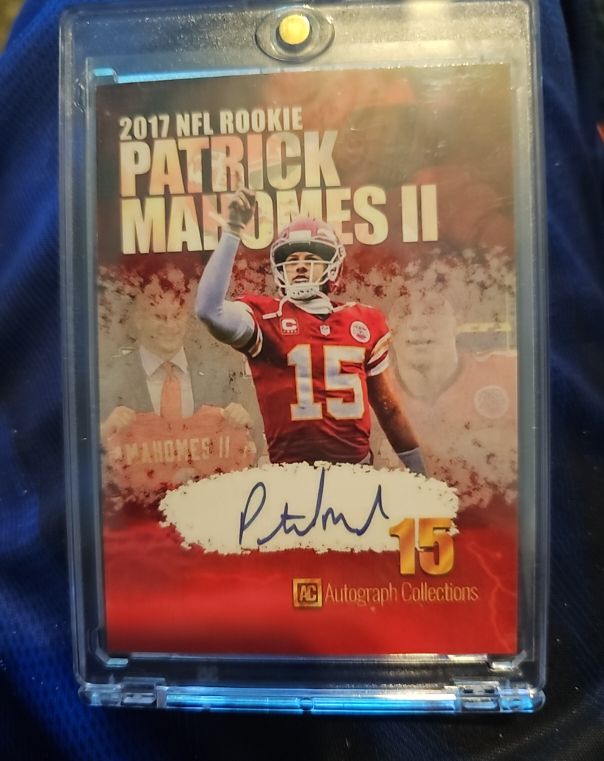 2017 Autograph Collections NFL Rookie #15 Patrick Mahomes II — front